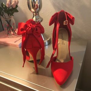 COPY - Red heels with bow!